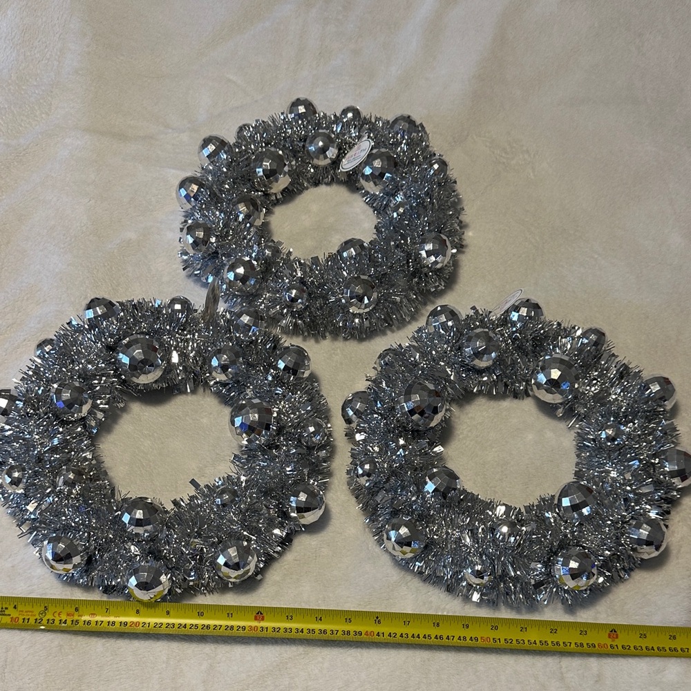 Silver Tinsel Wreath Set